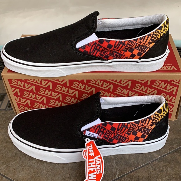 VANS CLASSIC SLIP ON LOGO FLAME BLACK/TRUE WHITE W - Picture 3 of 14